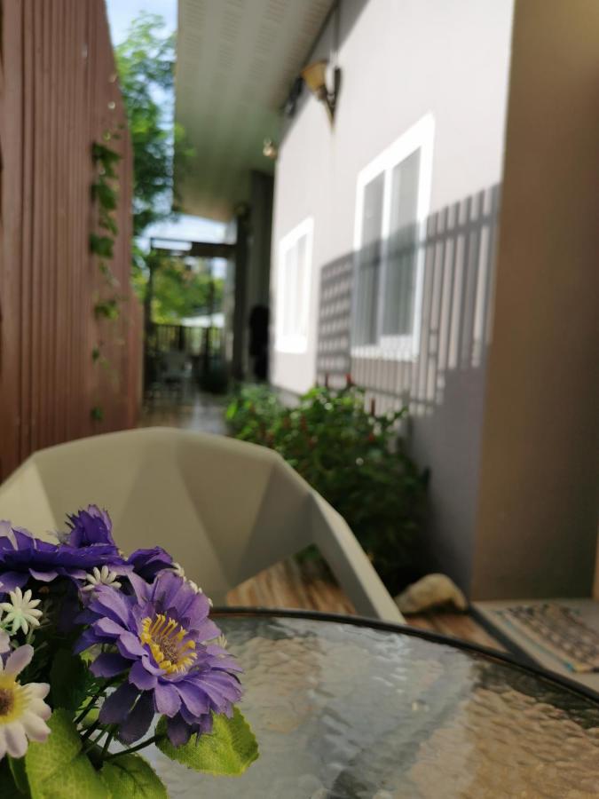 De​ Lanta Place Ko Lanta Exteriör bild