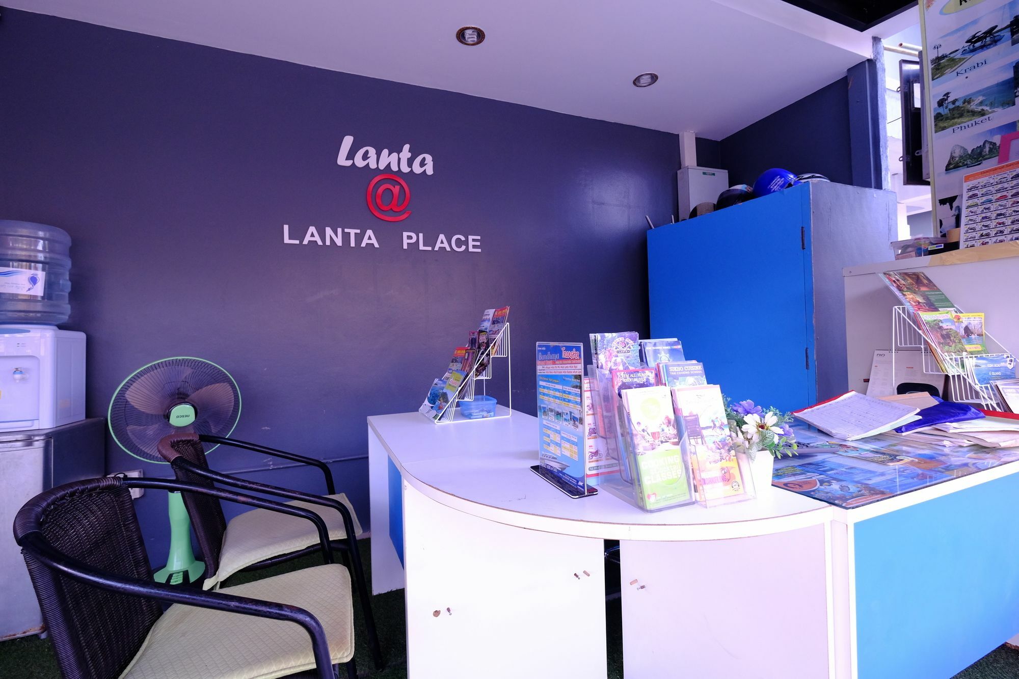 De​ Lanta Place Ko Lanta Exteriör bild